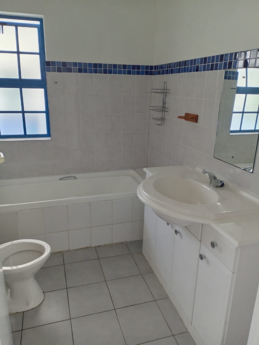 To Let 2 Bedroom Property for Rent in Dobson Western Cape